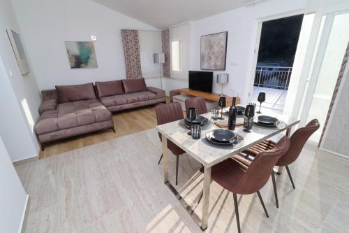 Villa Green Bay villa on island Korcula, heated pool