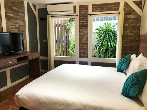 2 bedrooms, 4 beds