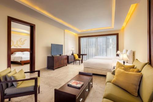 room detail thumbnail 1