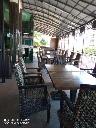 Hotel Black Sea - image 12
