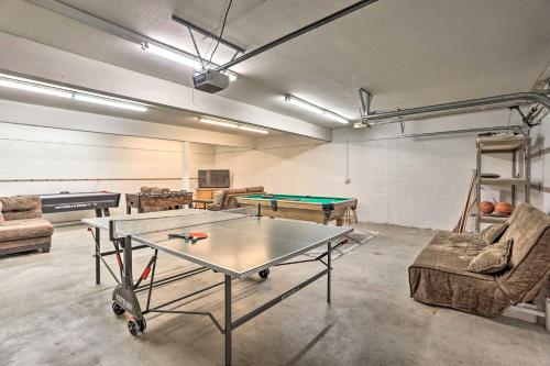 Boho-Chic Home with Game Room Near Lake Gregory! Boho-Chic Home with Game Room Near Lake Gregory!