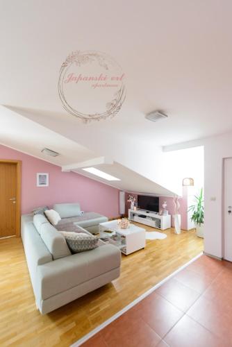 Apartman Japanski vrt Centar - image 13