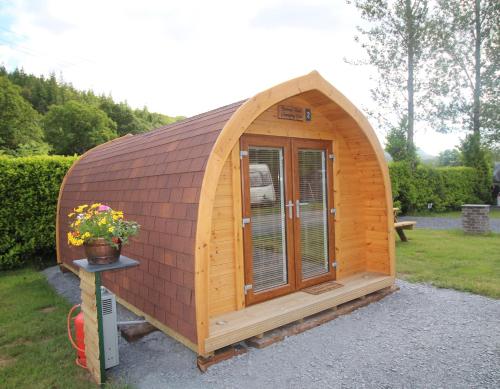 Glamping Huts in Heart of Snowdonia Dolgellau