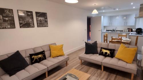 1 Bedroom Apartment at SA Booking Serviced Accommodation Salford - Free WiFi