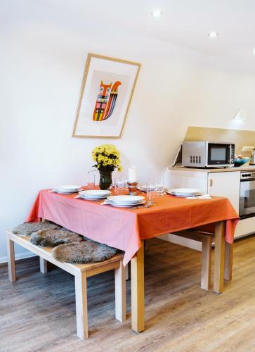 virtuve, Nurdachhaus Marie im Nordschwarzwald in Neuhausen (Baden-Wurttemberg)
