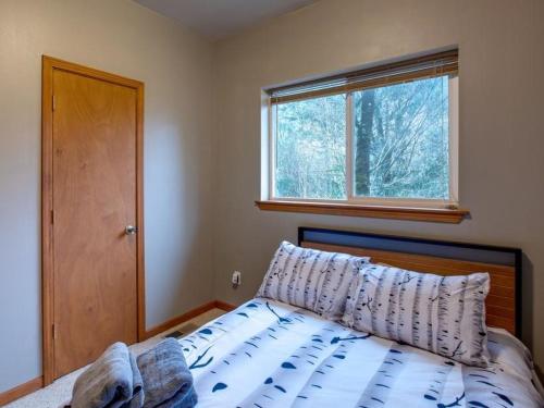 Holiday Home Mt- Baker Lodging - An Elegant Country Home - image 7