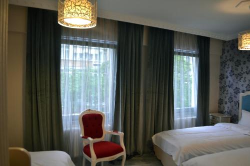 Ixir Hotel