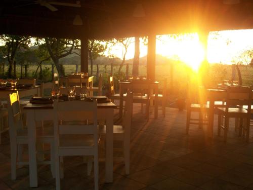 Ristorante, Naturalmente Boutique Bungalows y Cocina Mediterranea in Las Lajas