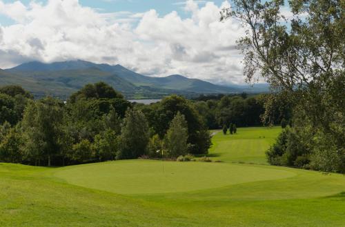 teren de golf [în incintă], Castlerosse Park Resort Holiday Homes in Killarney Suburbii