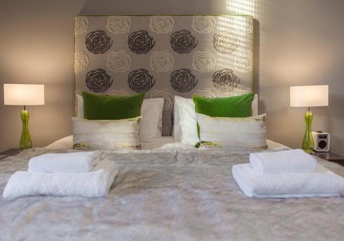 The Edinburgh Address - Castle View Apartment - image 4