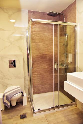 Lafo Rooms - Tap to explore photos