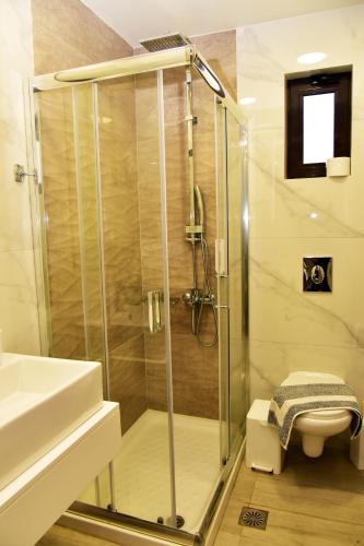Lafo Rooms - Tap to explore photos
