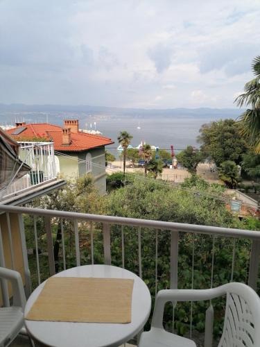  NEW Apartman Ziganto Z near the beach with terrace in Ičići