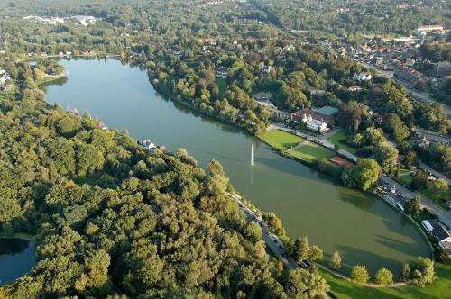 Martin's Château Du Lac