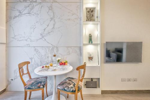 Modern Art Apartments in Florence - image 11