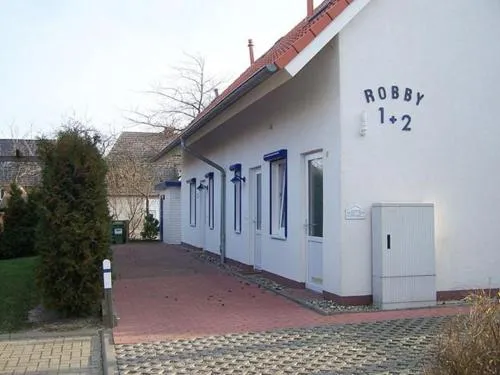 Robby2 in Kaltenhof, Deutschland