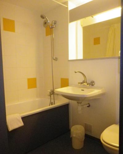 Hotel Amys Voreppe - main image