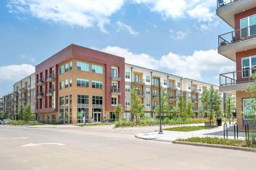 Ultimate Business Trip Stay with City View