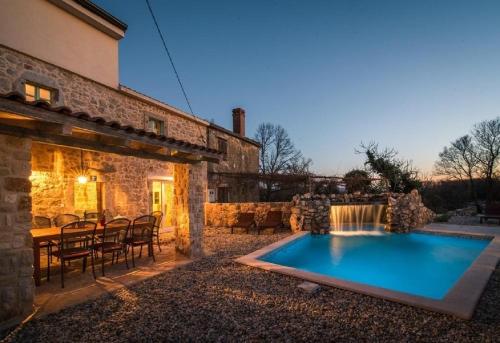 Villa Frank - with pool;