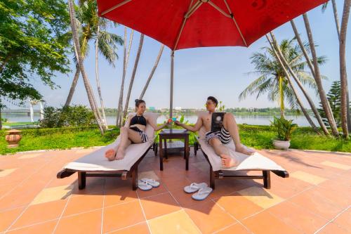 Swimming pool, Century Riverside Hotel Hue in Perfume River