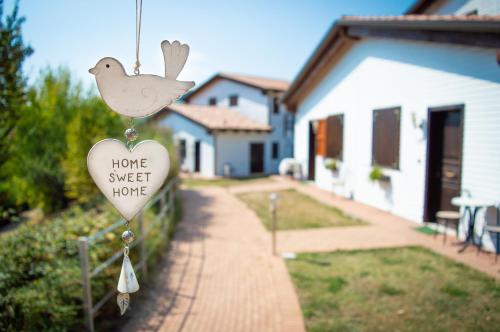  La Valle Dei Caprioli Village Bungalow Park - Freelandia Azienda Agricola, Pension in Montescudo bei Bronzo