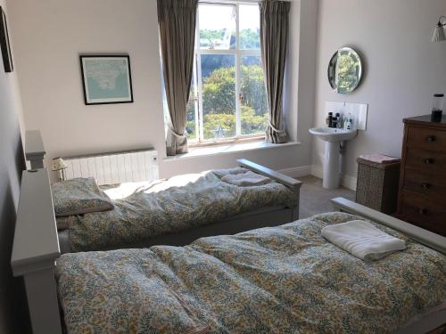 Picture of Chic 2 Bed Apartment With Parking In Salcombe