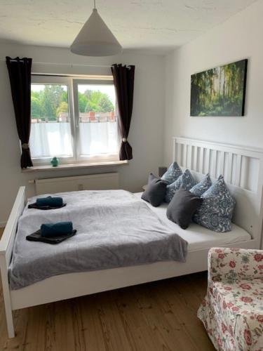 Ferienappartement am See III 9.2km von Platz der Jugend entfernt