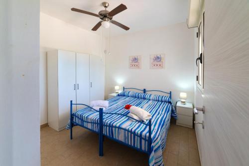 . Spacious Apartment in Scoglitti with Enclosed Garden