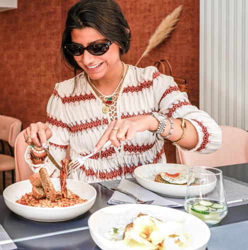 The Marblous Athens - image 4