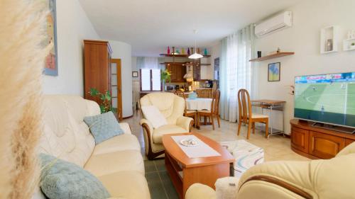 Apartment Marjeta - image 7