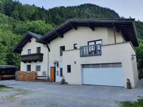 Schlossbergblick - Apartment - Radfeld