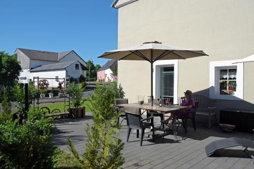 Balkon/teras, Ferienhaus Eifel 1851 in Pusat Kota Boppard