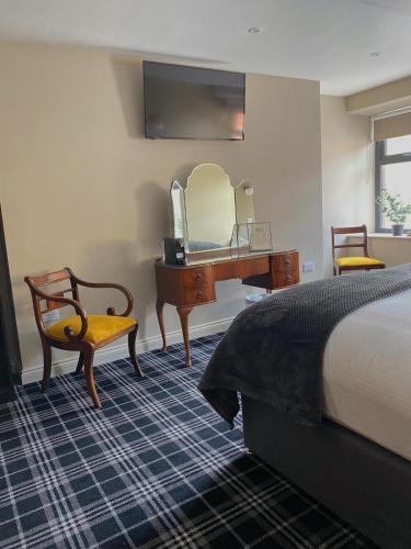 The Lounge Hotel & Bar - image 9