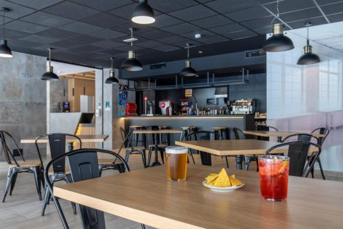 Aparthotel BCL Levante Lux - image 14