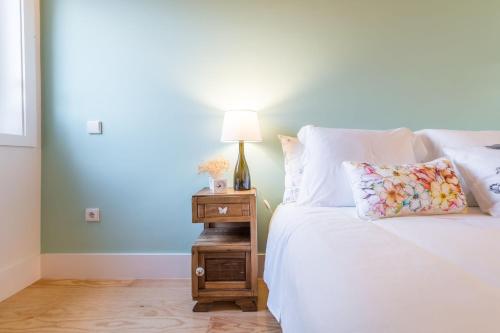 Home in Porto - Cozy 2BR Duplex by LovelyStay, Porto (fotografie 8)