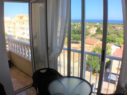  La Marina Village Premiere 4 star Apartment 2 Bedroom 2 Bathroom - Wow Sea Views -700m country walk to amazing sand Beach in Alicante