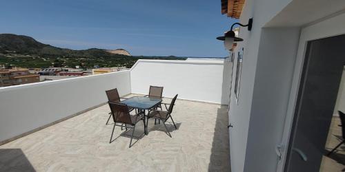 Ático Baladrar Gran Terraza-Disponible 22Jul a 1Agost y 17Agosto hacia delante-APTO A 8Km Playa Dénia-Oliva Nova Golf -IDEAL Familias y Grupos