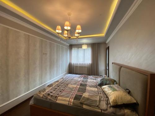 Pushkin Street, 3 bedrooms New Renovated, Luxury apartment PU624