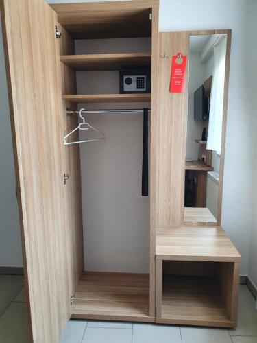 1 twin bed