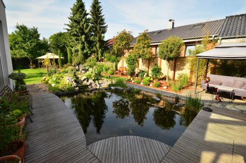 Bejárat, Ferienwohnung Cologne in Frechen