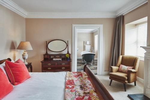 Brambles of Inveraray - main image