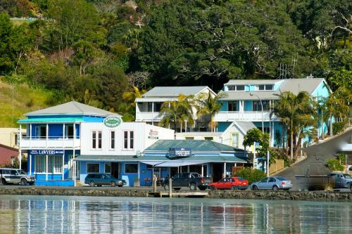 . Mangonui Waterfront Apartments