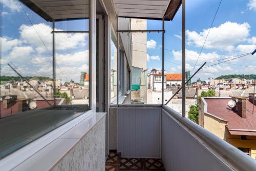 Apartment image 10