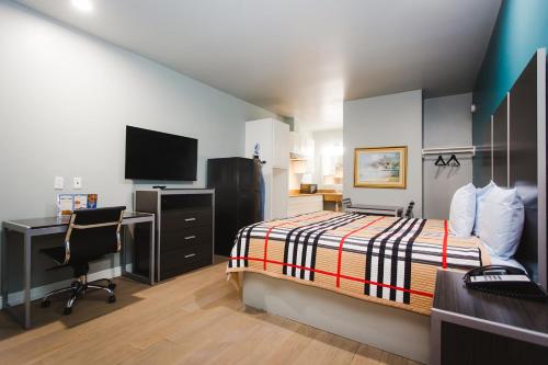 Palace Inn Channelview - image 9