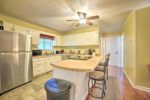 Pelican Bay Retreat on Lake Barkley with Kayaks! - image 8