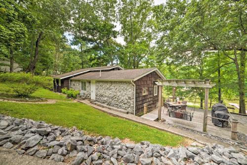 Pelican Bay Retreat on Lake Barkley with Kayaks! - image 6