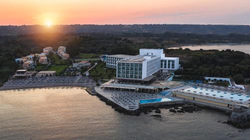 Eden Roc Resort Hotel