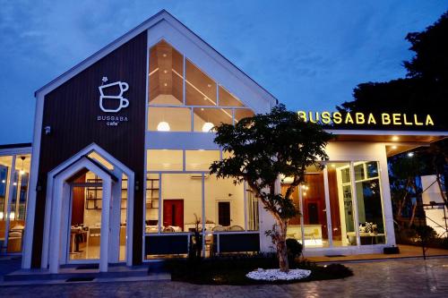 Bussababella Hotel โรงแรมบุษบาเบลล่า in Sichon