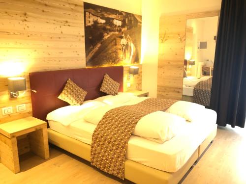 Hotel Eccher Room Type - Standard Double or Twin Room