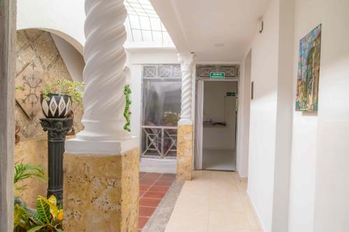 Luna Cartagena Airport Hotel in Marbella